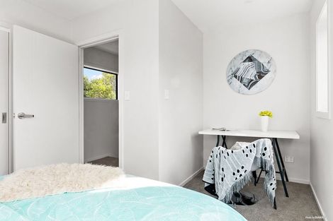 Photo of property in 6/1 Kaponga Crescent, New Lynn, Auckland, 0600