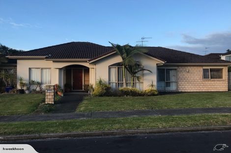 Photo of property in 19 Walter Haddrell Crescent, Flat Bush, Auckland, 2016