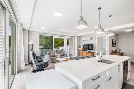 Photo of property in 105 Panorama Heights, Orewa, 0931