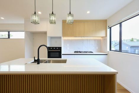 Photo of property in 5/25 Hutchinson Avenue, New Lynn, Auckland, 0600