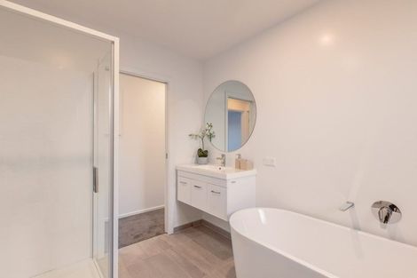 Photo of property in 185 Bowhill Road, New Brighton, Christchurch, 8083