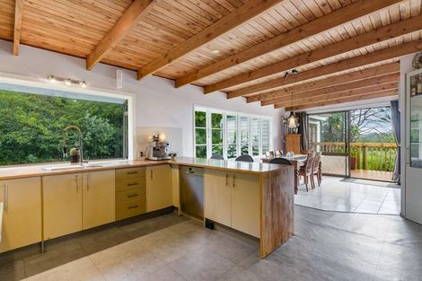Photo of property in 525 Whitford Road, Whitford, Howick, 2571