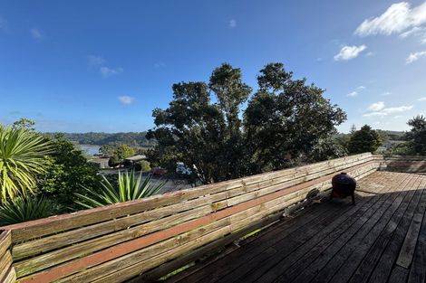 Photo of property in 18 Pemberton Avenue, Bayview, Auckland, 0629
