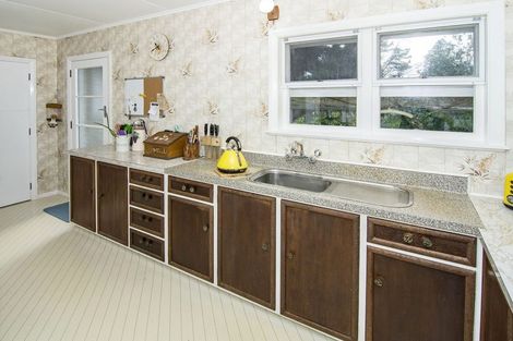 Photo of property in 26 Newman Road, Eketahuna, 4900