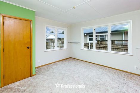 Photo of property in 27 Hikurangi Street, Trentham, Upper Hutt, 5018