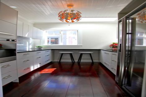 Photo of property in 24 Hinau Street, Woburn, Lower Hutt, 5010