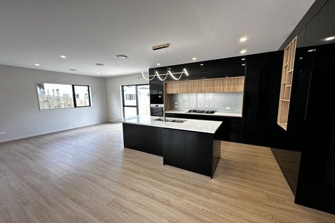 Photo of property in 8 Snuggery Loop, Orewa, 0931