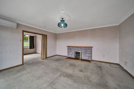 Photo of property in 11 Gordon Street, Glen Avon, New Plymouth, 4312