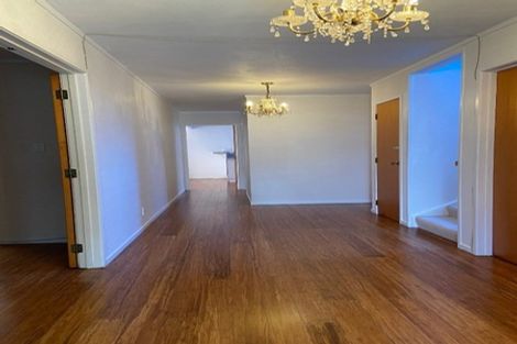 Photo of property in 168 Chelsea View Drive, Chatswood, Auckland, 0626