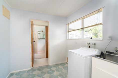 Photo of property in 16 Wakeman Road, Acacia Bay, Taupo, 3330