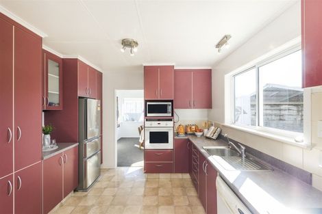 Photo of property in 35 Abraham Crescent, Milson, Palmerston North, 4414