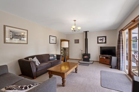 Photo of property in 21 Mcsaveneys Road, Marshland, Christchurch, 8051