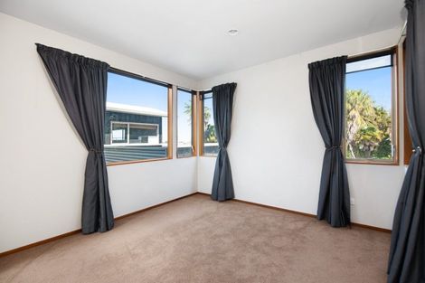 Photo of property in 52 Sunnyheights Road, Orewa, 0931