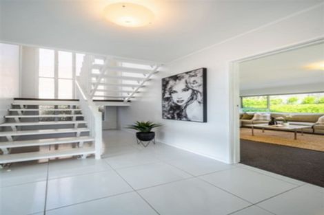 Photo of property in 2/50 Seaview Road, Castor Bay, Auckland, 0620