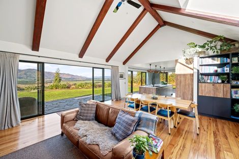 Photo of property in 1147b Lake Hawea-albert Town Road, Albert Town, Wanaka, 9382