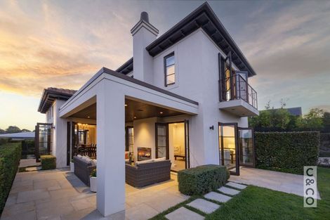 Photo of property in 8 Tauwaka Crescent, Riverhead, 0820