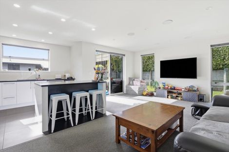 Photo of property in 105 Ballintoy Park Drive, Welcome Bay, Tauranga, 3175