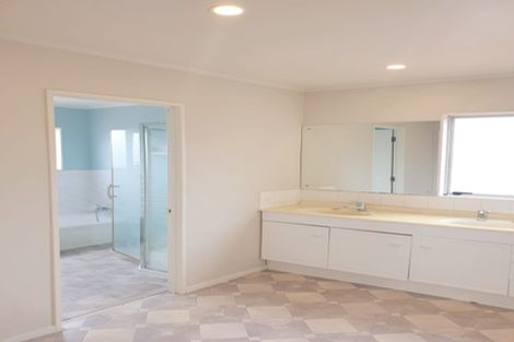 Photo of property in 2d Wendell Place, Greenlane, Auckland, 1061
