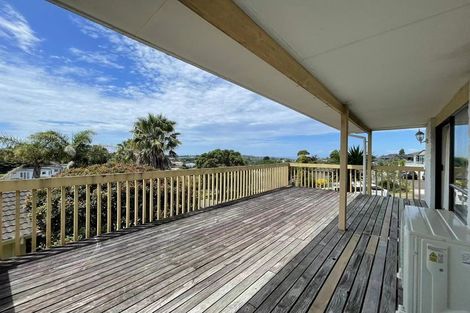 Photo of property in 94 Langana Avenue, Browns Bay, Auckland, 0630