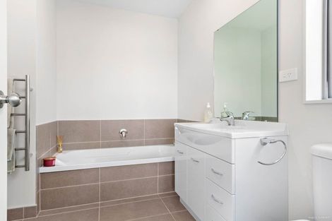 Photo of property in 34a Arawa Street, New Lynn, Auckland, 0600