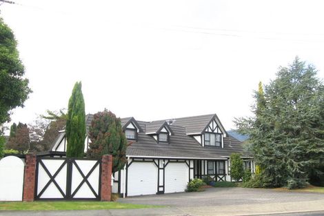 Photo of property in 2 Kashmir Avenue, Clouston Park, Upper Hutt, 5018