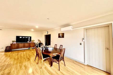 Photo of property in 12 Keating Rise, Northcross, Auckland, 0632