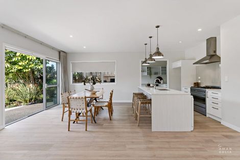 Photo of property in 284e Schnapper Rock Road, Schnapper Rock, Auckland, 0632