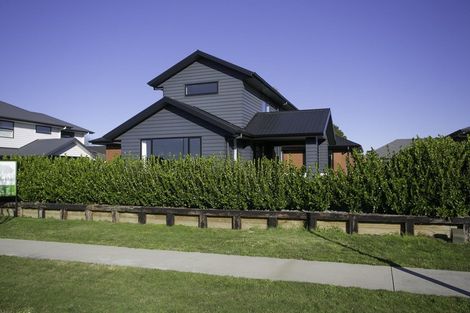 Photo of property in 33 Rose Leigh Drive, Cambridge, 3434