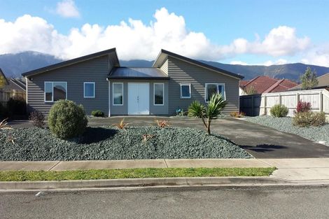 Photo of property in 32 Kendall View, Stoke, Nelson, 7011