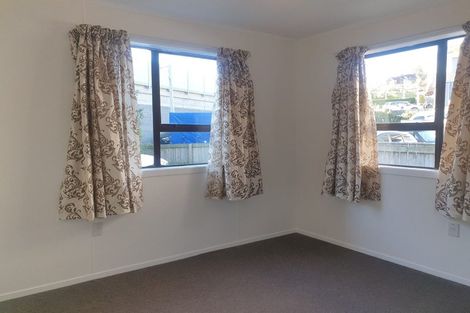 Photo of property in 55 Collins Avenue, Tawa, Wellington, 5028