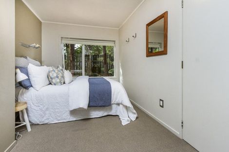 Photo of property in 20 Mcdowell Crescent, Hillcrest, Auckland, 0627
