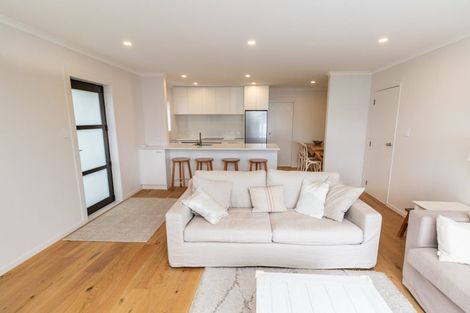 Photo of property in 123 Marine Parade, Seatoun, Wellington, 6022