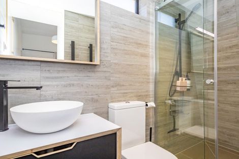 Photo of property in 61 Mcdonnell Road, Arrowtown, 9302