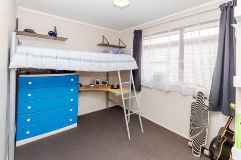 Photo of property in 27h Breckons Avenue, Nawton, Hamilton, 3200