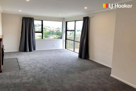 Photo of property in 32 Tomkins Street, Green Island, Dunedin, 9018