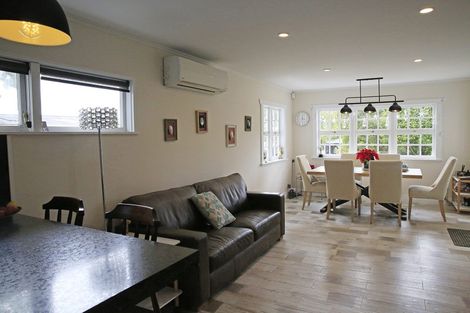 Photo of property in 1 Churchouse Road, Greenhithe, Auckland, 0632