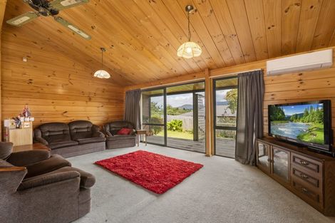 Photo of property in 37 Cameron Road, Te Puke, 3119