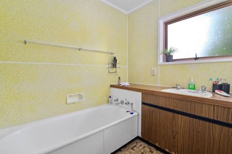 Photo of property in 106 Grand Vue Road, Kawaha Point, Rotorua, 3010