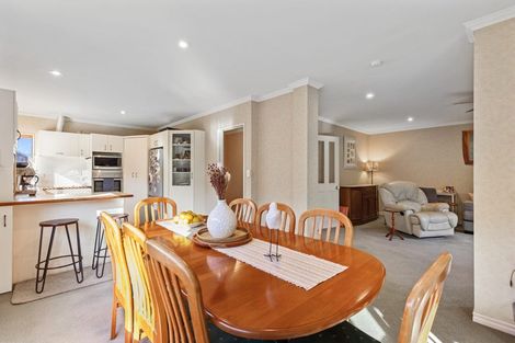 Photo of property in 24 Kahira Crescent, Papamoa Beach, Papamoa, 3118