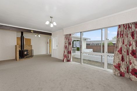 Photo of property in 12 Joanna Place, Deanwell, Hamilton, 3206