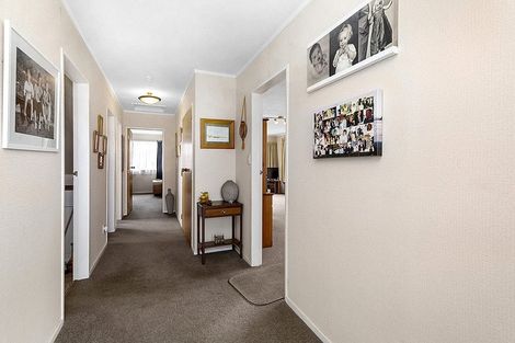 Photo of property in 66c Main Road, Titahi Bay, Porirua, 5022