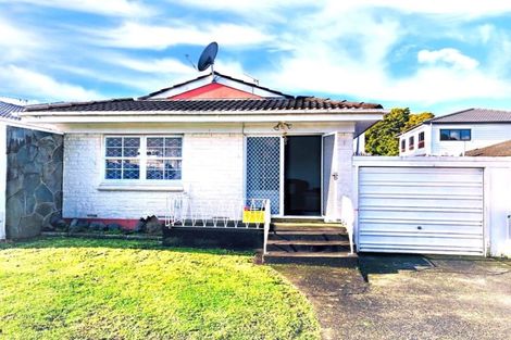 Photo of property in 2/28 Alfriston Road, Manurewa East, Auckland, 2102