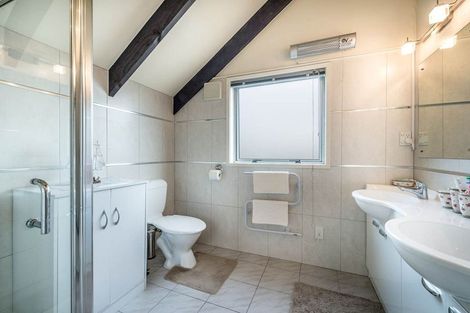 Photo of property in 1/18 Argyle Road, Browns Bay, Auckland, 0630