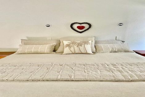 Photo of property in 112 Marram Place, Matarangi, Whitianga, 3592