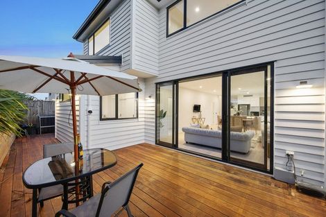Photo of property in 7 Hanikura Street, Long Bay, Auckland, 0630