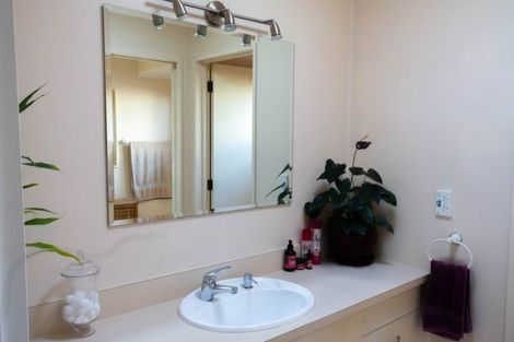 Photo of property in 16 Shoemaker Road, Waipu, 0510