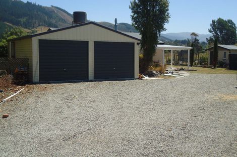Photo of property in 76 Hakataramea Highway, Waimate, 7977