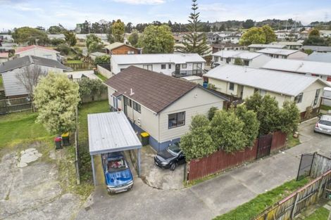Photo of property in 1/33 Secretariat Place, Randwick Park, Auckland, 2105