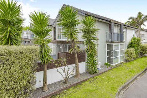 Photo of property in 71 The Track, Takanini, 2112