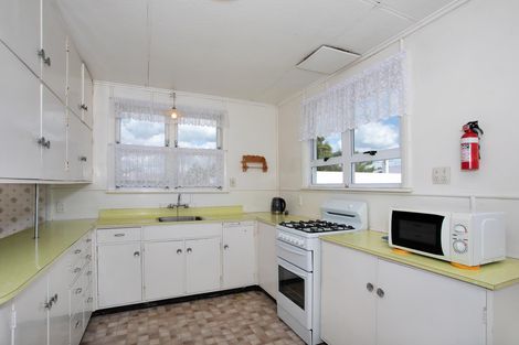 Photo of property in 212 Botanical Road, Takaro, Palmerston North, 4412
